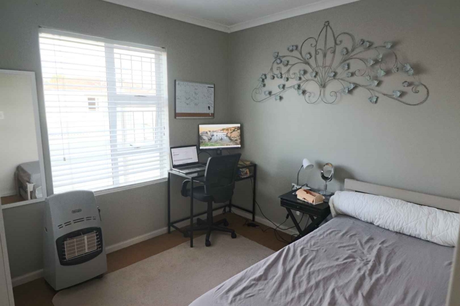 2 Bedroom Property for Sale in Parklands Western Cape